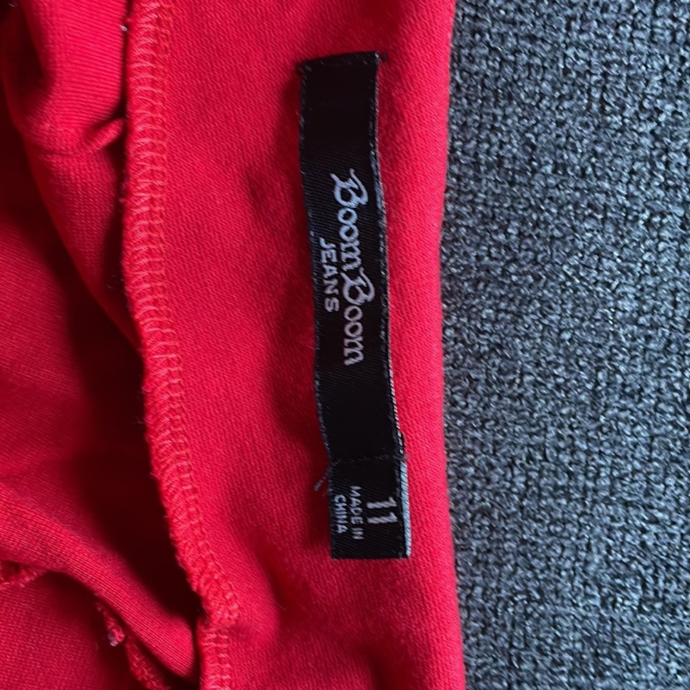 Red zippered shorts - Picture 3 of 3